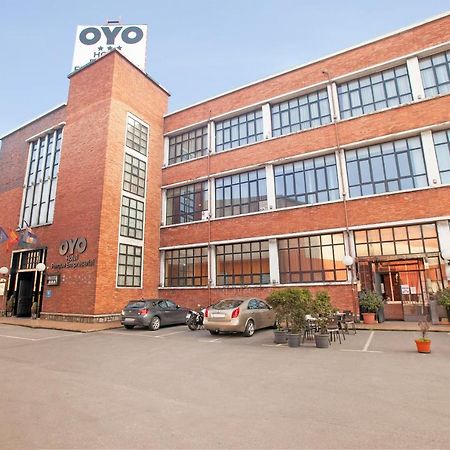 Oyo Hotel Parque Empresarial Avilés Buitenkant foto