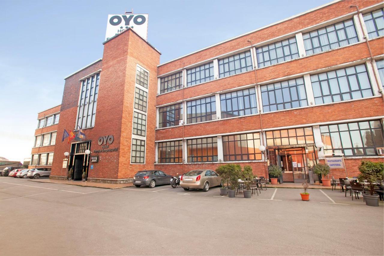 Oyo Hotel Parque Empresarial Avilés Buitenkant foto
