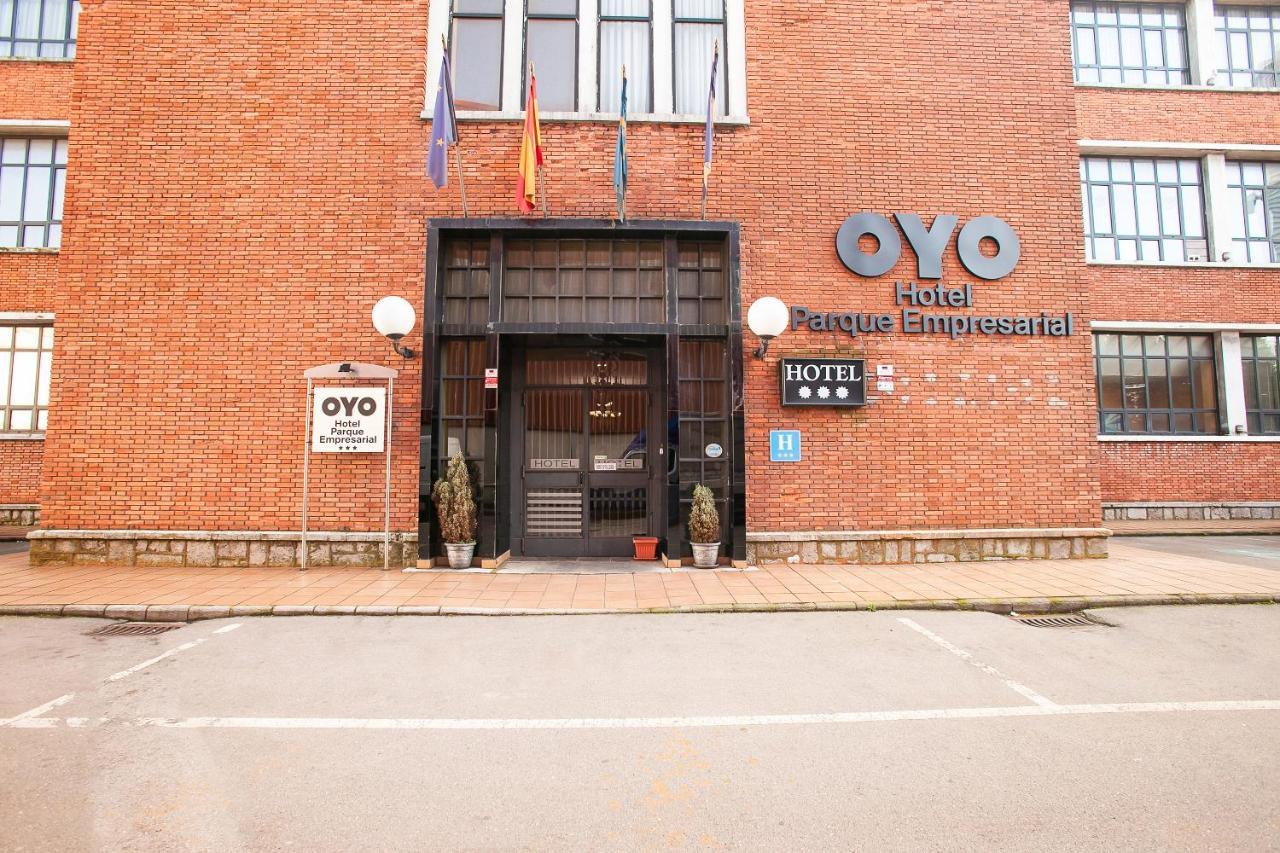 Oyo Hotel Parque Empresarial Avilés Buitenkant foto