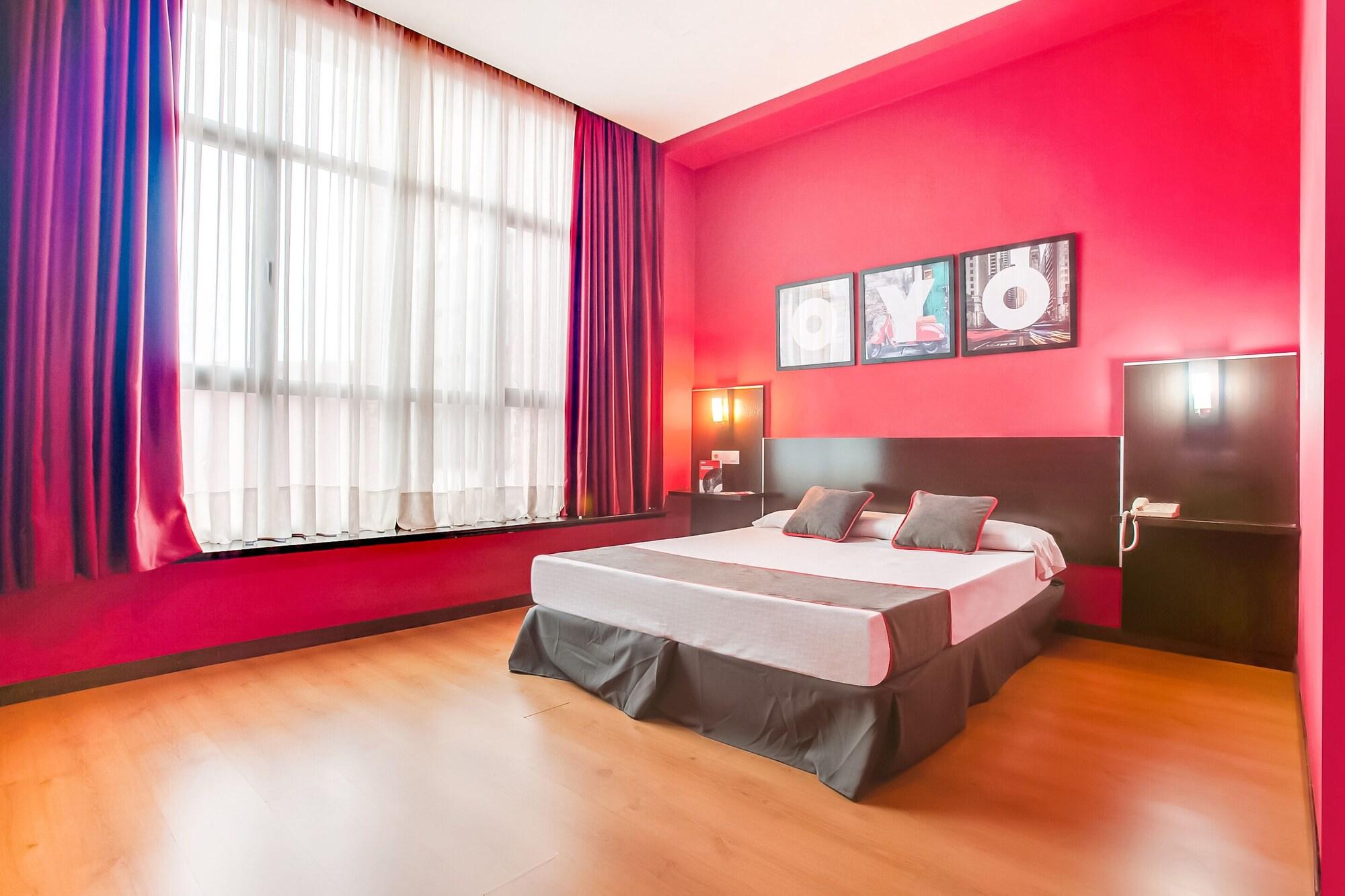 Oyo Hotel Parque Empresarial Avilés Buitenkant foto
