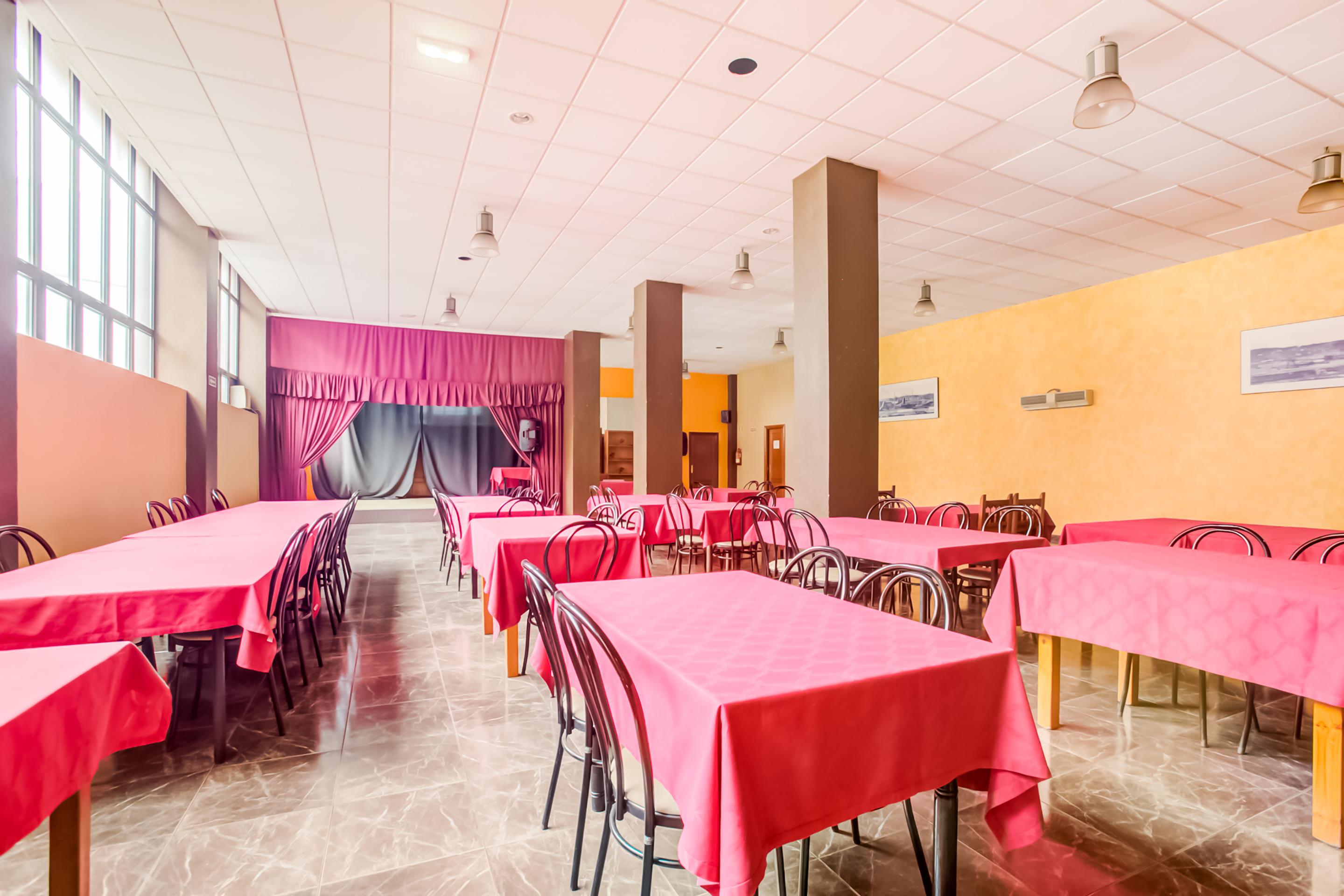 Oyo Hotel Parque Empresarial Avilés Buitenkant foto